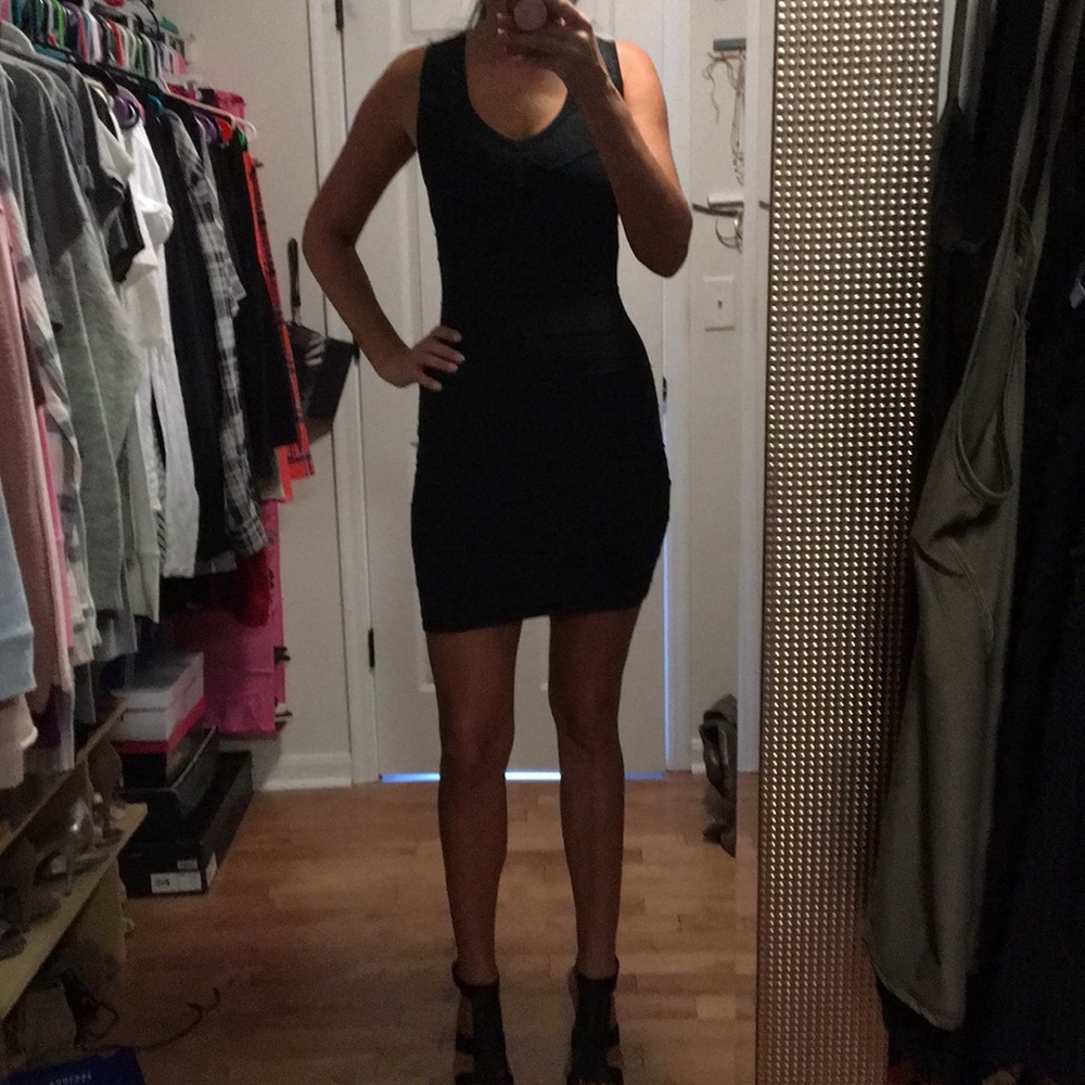 Black bodycon dress